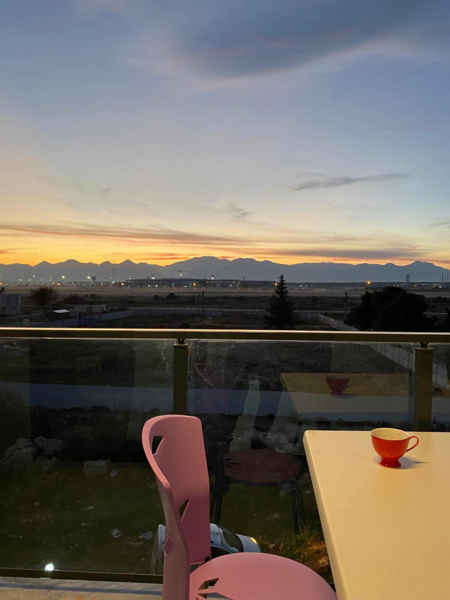 Antalya Havalimanina Yakin Havuzlu 1+1 Lux Daire Εξωτερικό φωτογραφία